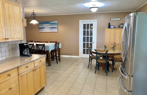Cedar Lane House | Spacious Waterfront Home on Caney Creek