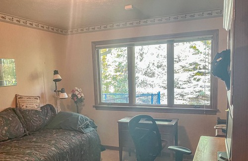 Buchanan House | Spacious waterfront home.! Near Notre Dame, Lake Michigan,Golf Courses ,Wineries