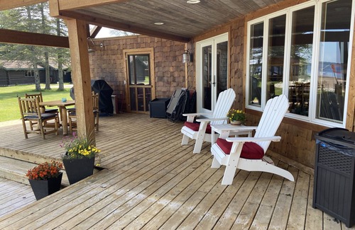 Hessel House | Spacious Waterfront Home in Hessel - Perfect for large families! Pet Friendly.