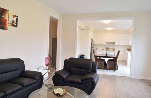 Stayner House | Spacious Waterfront Retreat near Blue Mountain & Wasaga Beach - All-Season Fun!