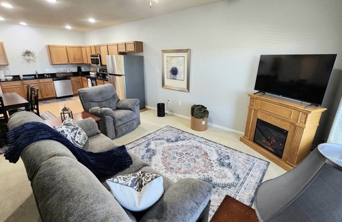 Waukee House | Spacious Waukee Condo, 3BR, fully furnished, attached garage, 2 pools, Pets ok!