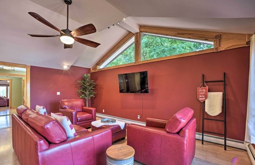 Wells House | Spacious Wells Oasis w/ Decks on Little Lake!