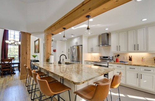 Winder House | Spacious Winder Getaway w/Hot Tub + Game Room!