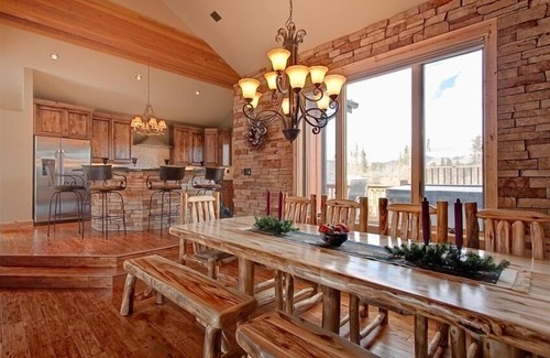 Wildernest House | Spacious with private hot tub and King size beds and en-suites