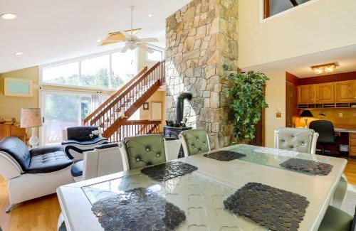 Woodbury House | Spacious Woodbury Home with Pool and Hot Tub!
