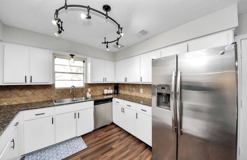 Grogan's Mill House | Spacious Woodlands House with Amazing Amenities