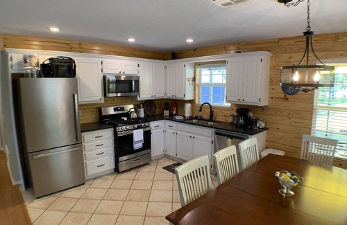 Canadian Cottage | Spacious Yard - Bunk Shed - Private Dock - Neighborhood Boat Ramp