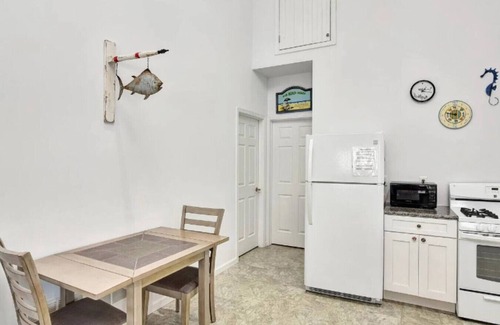Seaside Heights House | Spacious Yard Free Parking Washer and Dryer