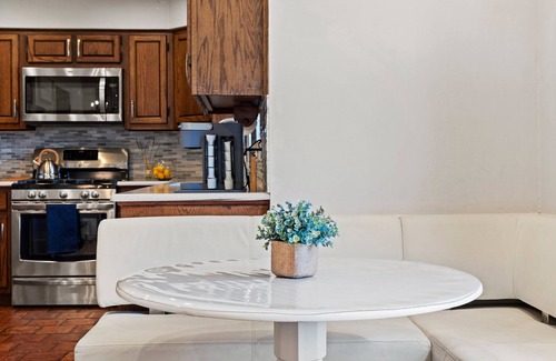 Dallas House | Spacious yet cozy 4-bedroom house in a PRIME Location in Dallas!