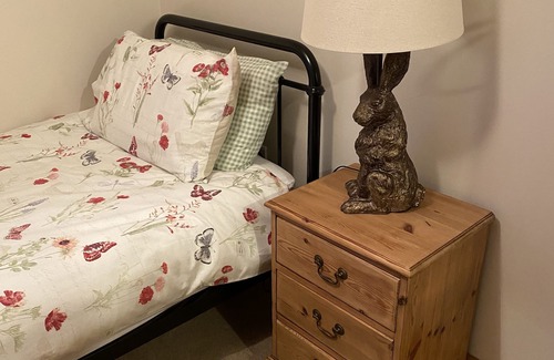 Stoke-sub-Hamdon Cottage | Spaniel Cottage with views to Ham Hill Country Park