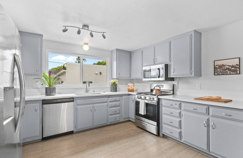South Park House | Spanish Charm in South Park/SLEEPS 10