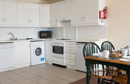 Kilkee Apartment | Spanish Cove Holiday Home Sleeps 5