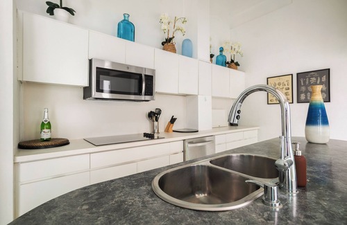 Mercado House | Spanish Duplex /Private Patio /Walk to Ocean