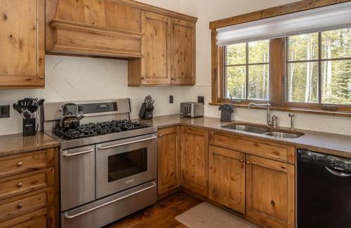 Spanish Peaks House | Spanish Peaks | Homestead Cabin 59