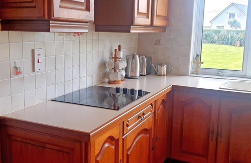 Breaffy South Ski Chalet | Spanish Point El Martins Holiday Home