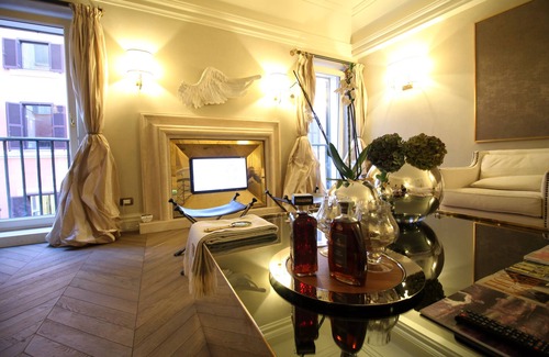 Rione IV Campo Marzio Apartment | Spanish Steps Luxurious Apartment