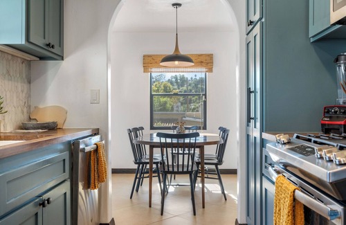 Eagle Rock House | Spanish Styled Home, Spa-like Bath, & Free Parking