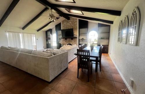 Leon Valley House | Spanish Suite in Shared Home - Near Hospitals