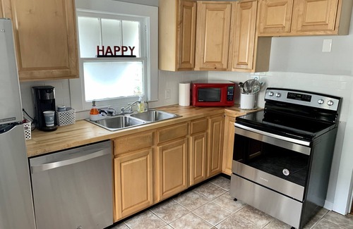 Spanish Town Historic District House | Spanish Town Downtown apartment