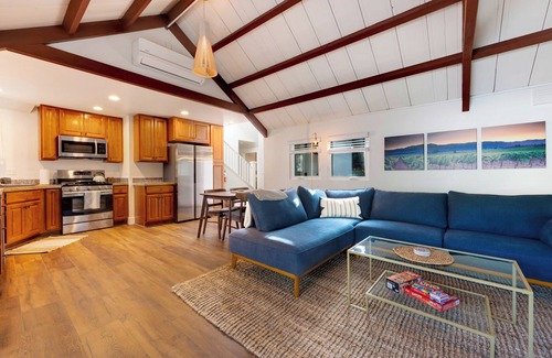 West Junior College House | Spanish Wine Country Cottage with Hot Tub!
