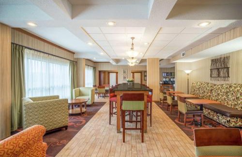 Withrow Hotel | Spark by Hilton Bardstown