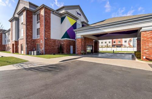 Tulsa Hotel | Spark by Hilton Catoosa Tulsa