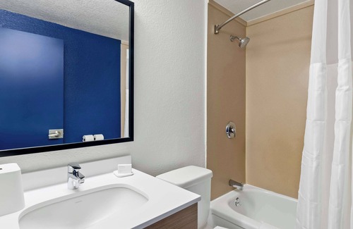 Daleville Hotel | Spark by Hilton Daleville Roanoke North