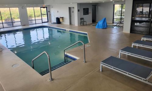 Ashwaubenon Hotel | Spark by Hilton Green Bay