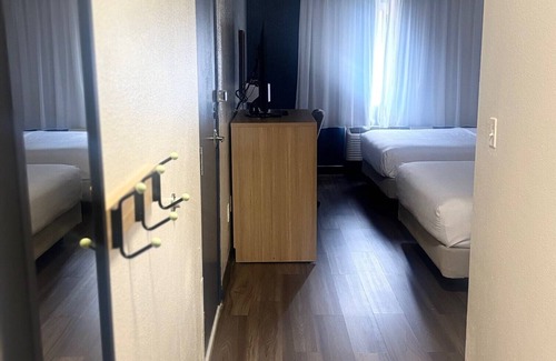 Lakewood Hotel | Spark by Hilton Lakewood Denver Southwest