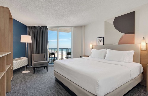 Ormond Beach Hotel | Spark by Hilton Ormond Beach Oceanfront