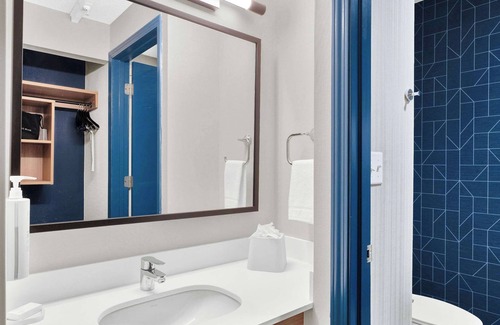 Plymouth Hotel | Spark by Hilton Plymouth
