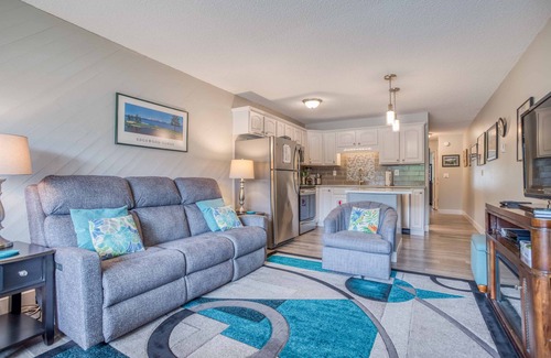 Neskowin Condo | Sparkling 1st Floor Ocean and Creek-View Condo w/Queen Suite, Updated Kitchen!