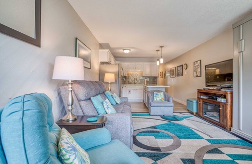 Neskowin Condo | Sparkling 1st Floor Ocean and Creek-View Condo w/Queen Suite, Updated Kitchen!