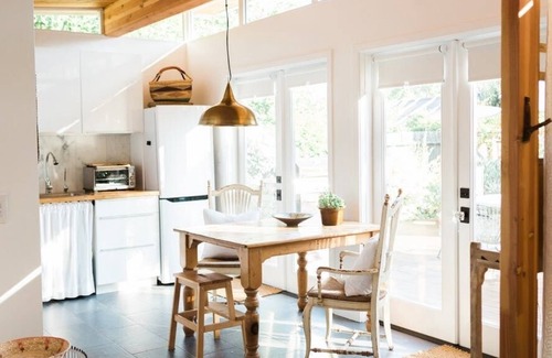 Santa Venetia House | Sparkling, Chemical-Free Modern Bungalow.