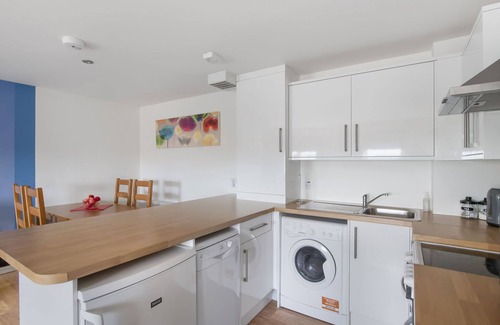 Tillicoultry House | Sparkling Clean Fabulous views of Stirling Castle