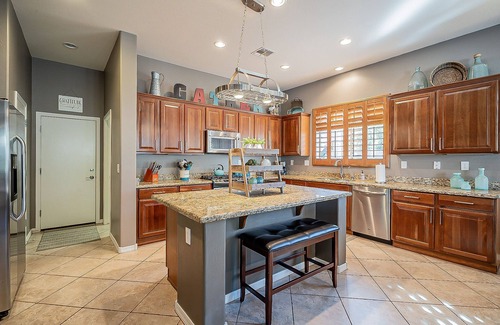 Rio Vista House | Sparkling clean family retreat with pool, game room, Wi-Fi golf & Lake Pleasant