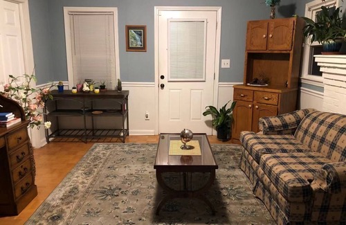 Simpsonville House | Sparkling clean home in the heart of downtown
