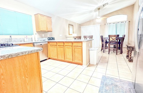 Silverado Ranch House | Sparkling Home Book Now! Minutes from AP & LV Strip!