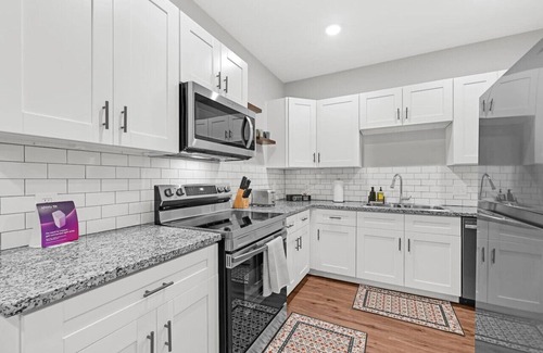 Barker House | Sparkling New 2 Bed 2 Bath Home in Gated Community