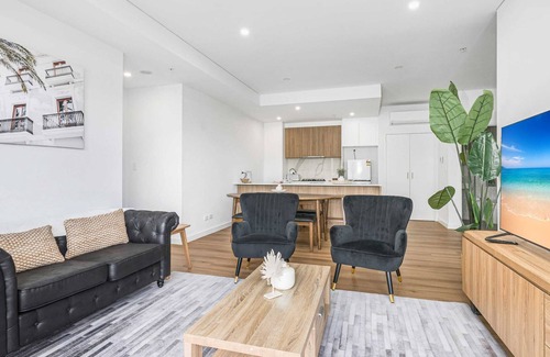 Wollongong CBD Condo | Sparkling New Apartment - Wollongong
