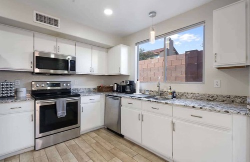 Tucson House | Sparkling Pool | Grill | Pool | Downtown