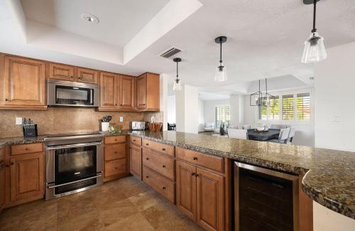 Buenavante House | Sparkling Pool Poker Table and Relaxation at Sweetwater