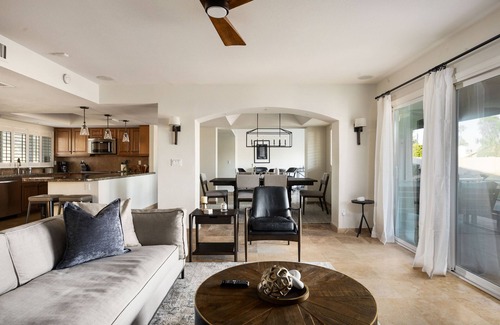 Buenavante House | Sparkling Pool, Poker Table, and Relaxation at Sweetwater
