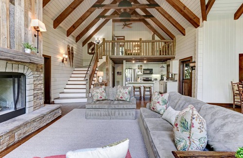 Glenville Cabin | Sparkling Waters Lakefront Retreat | Scenic Lake Glenville & Mountain Views With Hot Tub