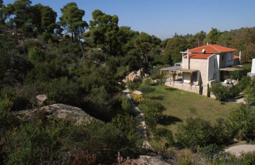 Elia House | Spathies Maris