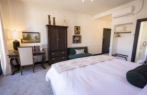 Nevada City Hotel | Speakeasy King Room (Rm 2)