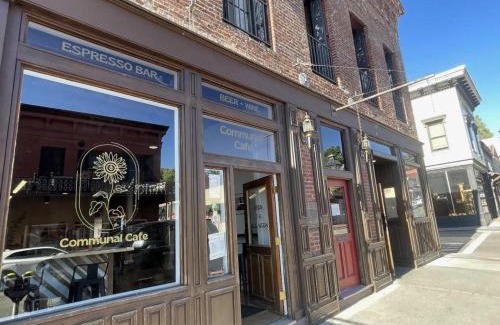 Nevada City Hotel | Speakeasy Queen Suite (Rm 7)
