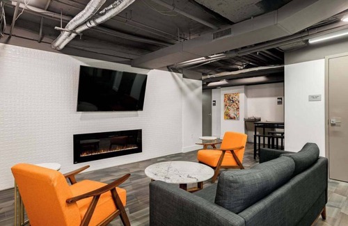 Hanover Place Apartment | Speakeasy Studio Extended KC Stay, Sleeps 2