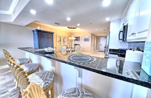 Lower Grand Lagoon Condo | Special 20% off/day 30% off/wk Aug10-28- Treas Island 2BR Condo. 2 king Beds