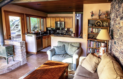 Boulder House | Special August Opening - Beautiful Guest Home in the Escalante Canyon